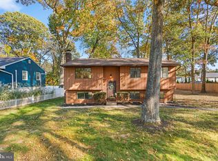 17 Carroll Rd, Pasadena, MD 21122