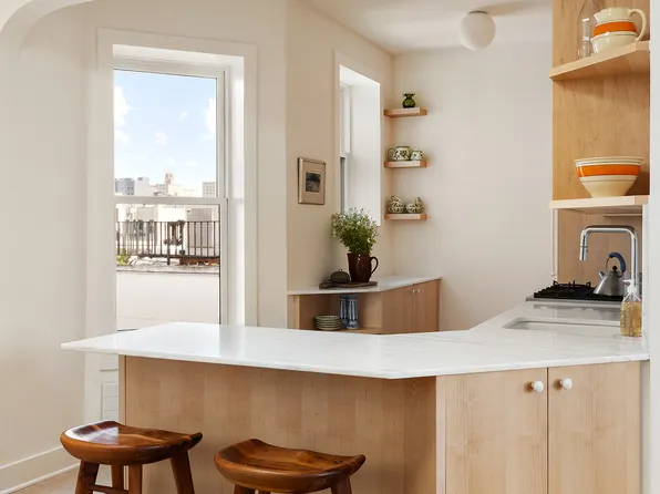 99 Avenue B PHDE image 3 of 17