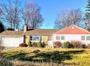 280 Mapleridge Dr, Waterbury, CT 06705