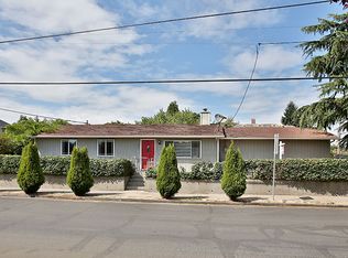 6631 SE Center St, Portland, OR 97206
