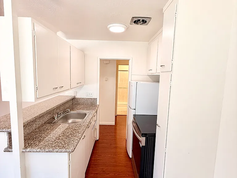2521 Piedmont Ave #1 — Photo 15