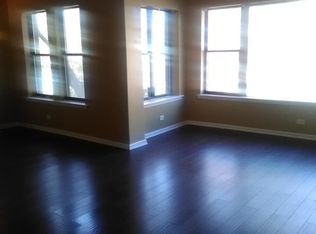 2623 E 77th St, Chicago, IL 60649