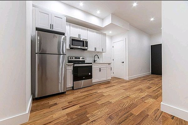 1st image of 1808 Saint Johns Pl #1A