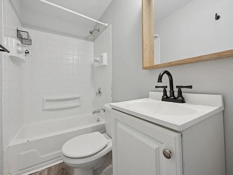 117 E Miner St — Photo 7