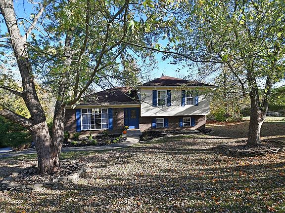 4th image of 19808 Elm Dr