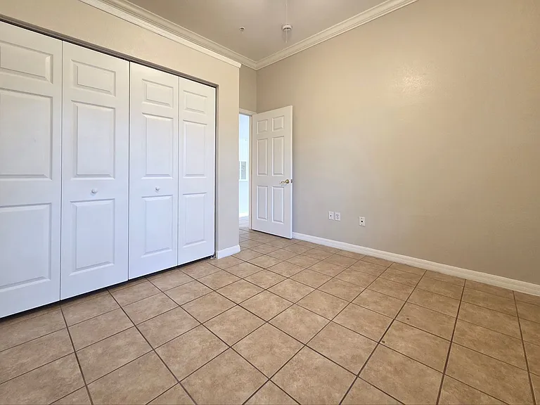 141 Reserve Cir #109 — Photo 10