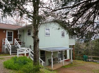 110 Dennis Ln, Franklin, NC 28734