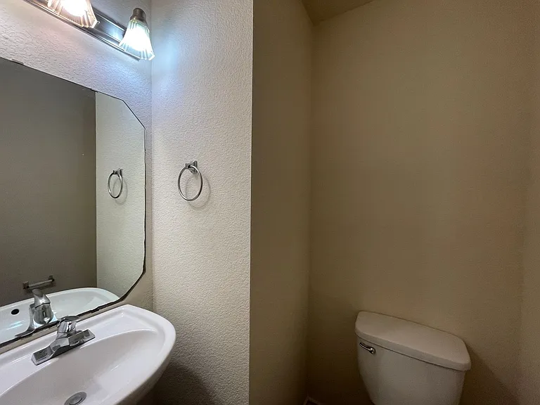 4006 Cambridge Dr — Photo 12
