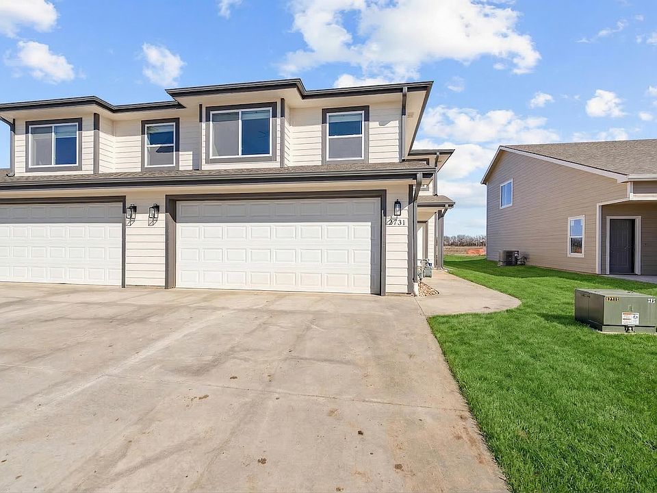 1st image of 2731 Amelia Ln