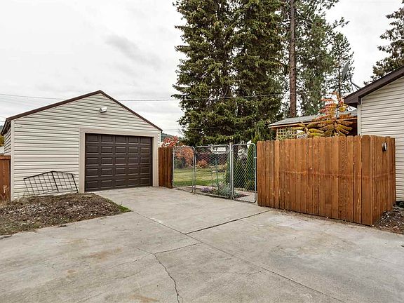 3rd image of 7324 E 10th Ave