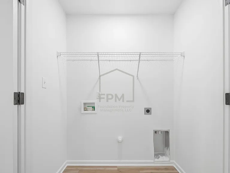 349 N Worthington Dr — Photo 12