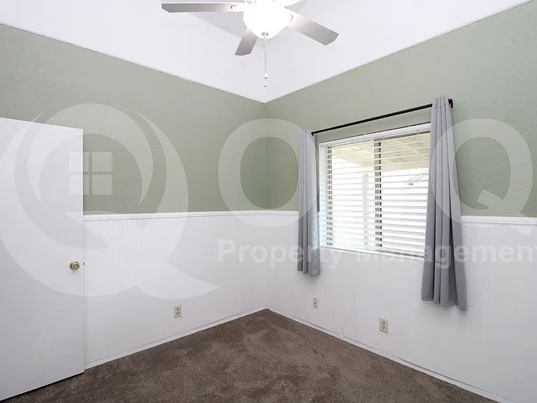 3453 N Seneca Ct — Photo 7