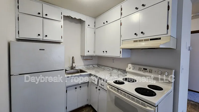1 bed, 1.0 bath, $815 — Photo 4