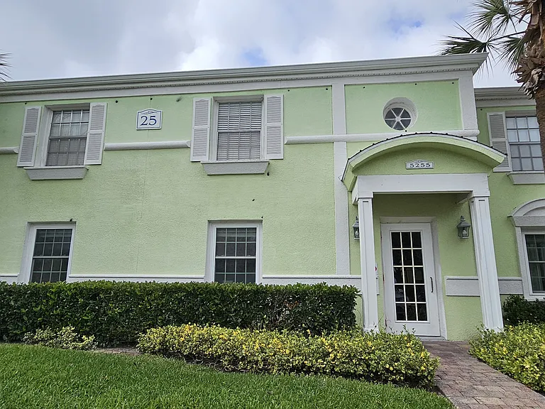 5255 Coquina Key Dr SE #C — Photo 9