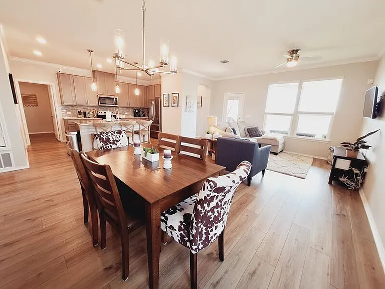 7911 Libretto Ln — Photo 12