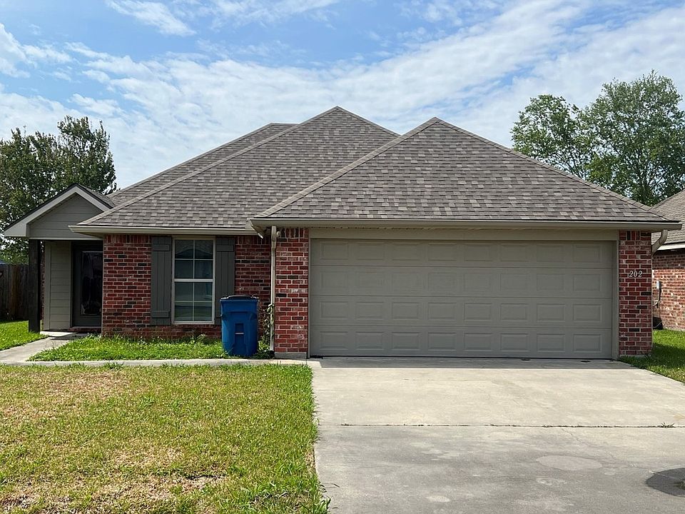 1st image of 202 Old Heritage Ln