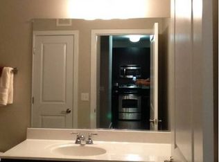 540 Raven Ave APT 1379, Gaithersburg, MD 20877