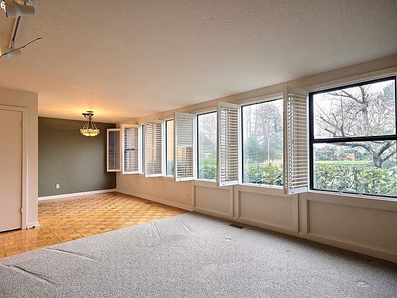 5th image of 17113 SW Versailles Ln