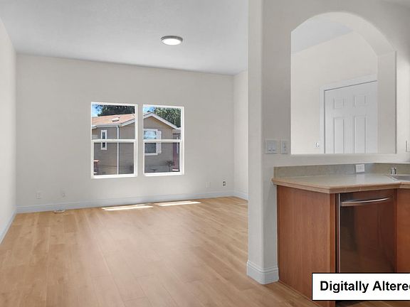 3rd image of 1040 38th Ave Space 6