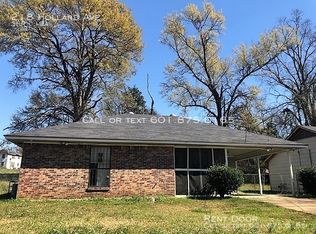 218 Holland Ave, Jackson, MS 39209