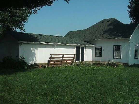 3rd image of 7203 W Us Highway 36