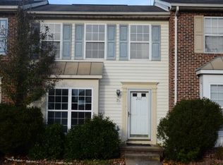 207 Braeburn Dr, Winchester, VA 22601