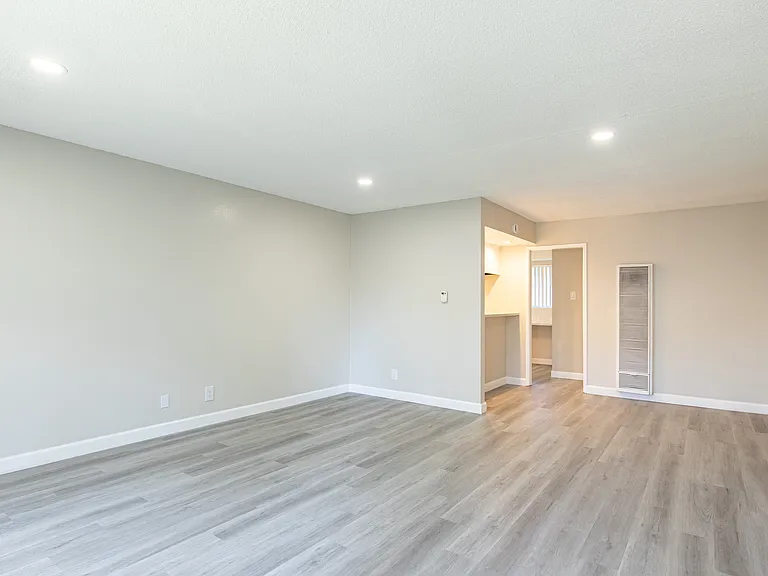 133 W Foothill Blvd #1 — Photo 22