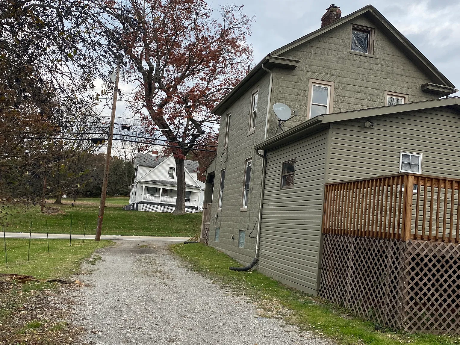 3 bed, 1240 sqft, $1,599 — Photo 2