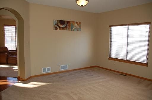 4th image of 1605 Stanton Ln