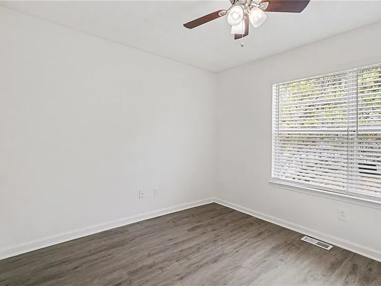 7797 Mountain Creek Way — Photo 18