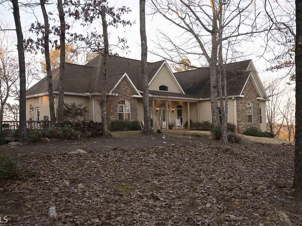 2nd image of 1010 Crescent Dr