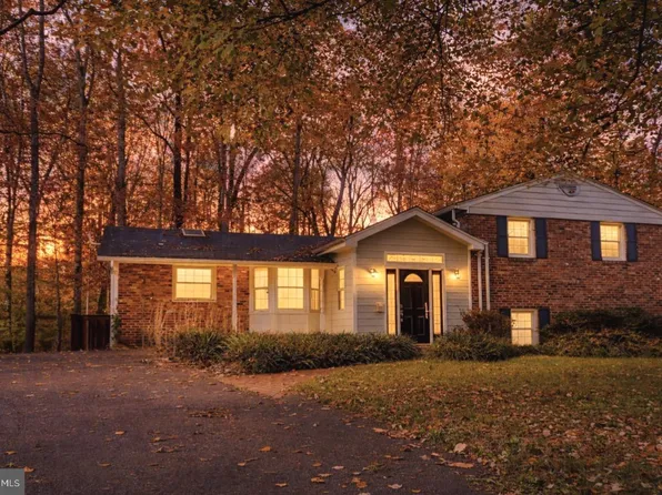 4962 Sabra Ln, Annandale, VA 22003