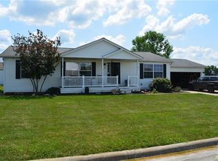 3 Oyster Ln, Milford Center, OH 43045