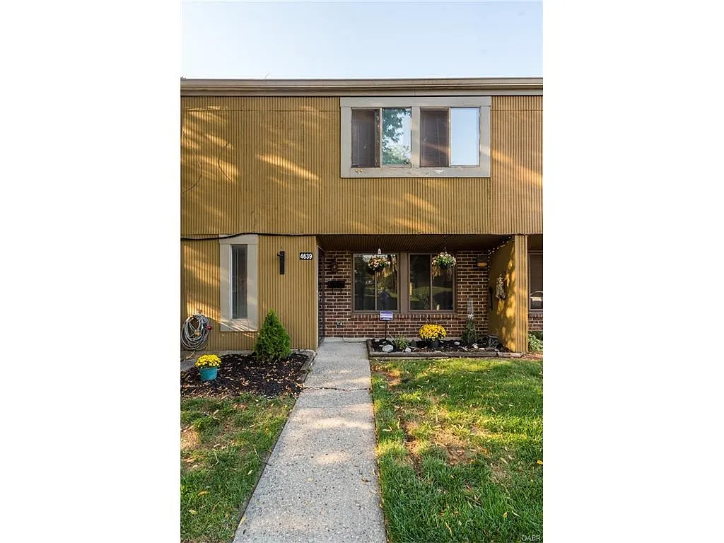 4639 Merrick Dr photo 1