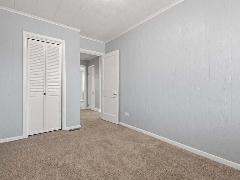 2600 N Longwood St — Photo 36
