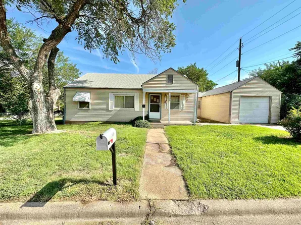 1400 Bobbie St, Augusta, KS 67010