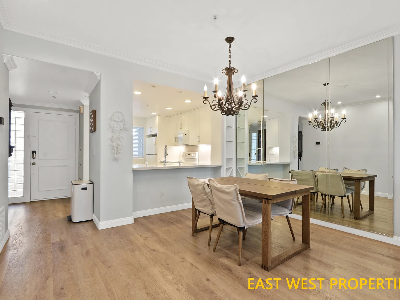 1 bed, 952 sqft, $3,200 — Photo 4