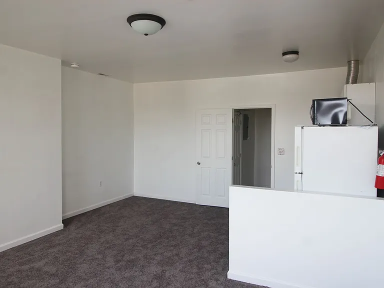2516 N. Charles St. — Photo 7