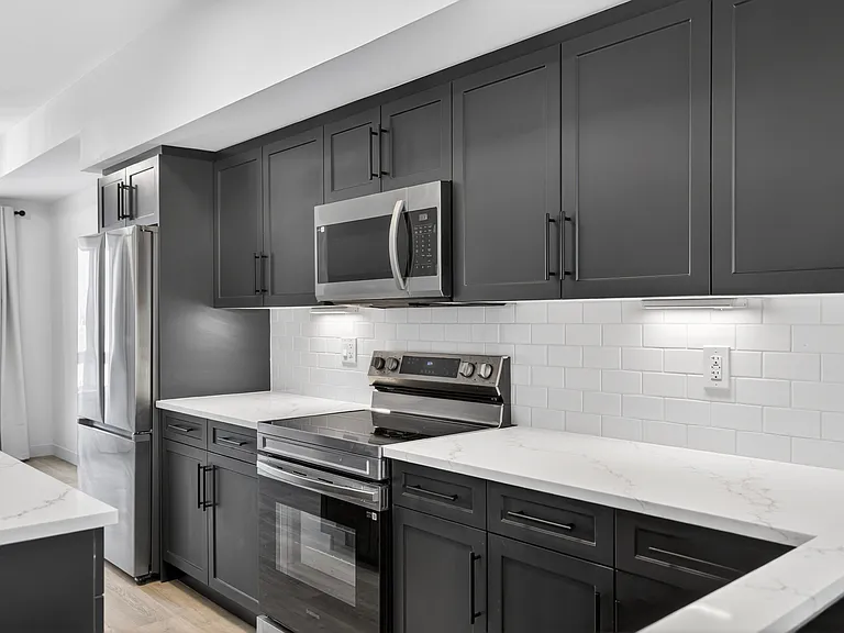 11 Merkel Manza Blvd — Photo 72