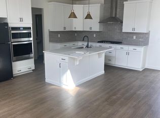 927 N 2175 W, Layton, UT 84041