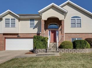 2720 N 30th St, Ozark, MO 65721