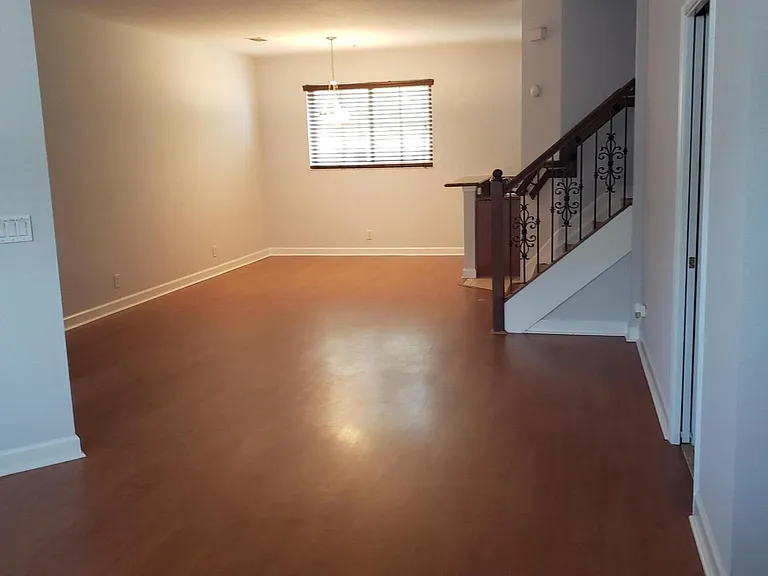 325 Bayfront Dr #325 — Photo 5