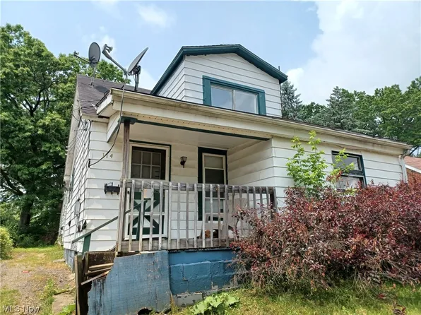 114 & 1/2 Matta Ave, Youngstown, OH 44509