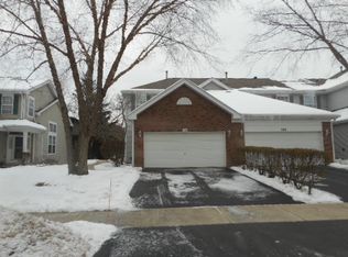 710 Timothy Ct, Dundee, IL 60118