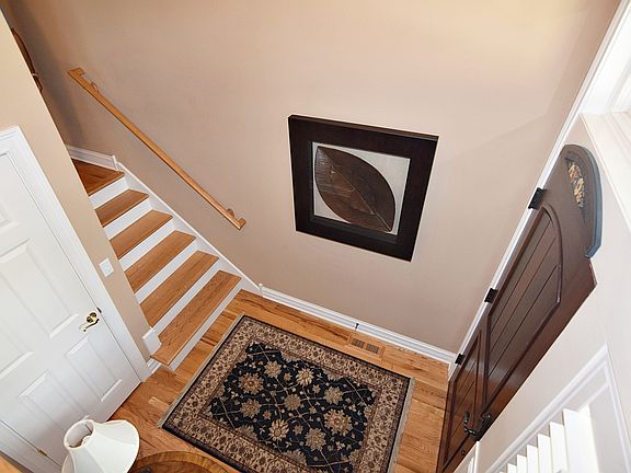 2nd image of 511 Brownstone Dr