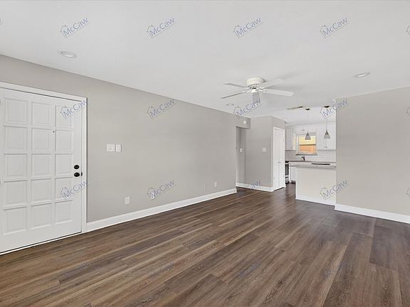2nd image of 206 N Graves St