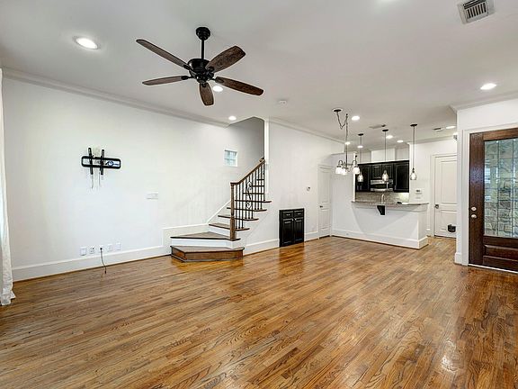 4th image of 931 W 23rd St Unit B