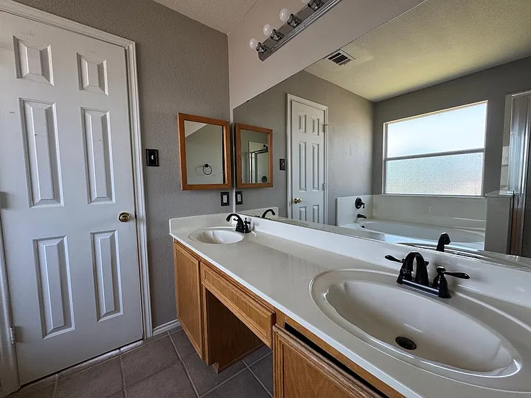 217 Tepee Dr — Photo 25