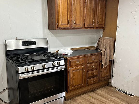 2nd image of 23707 Tyler St
