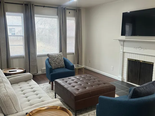 2439 E 57th St S, Tulsa, OK 74105